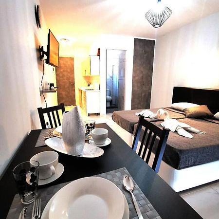 Eleana Apartments Ayia Napa Esterno foto